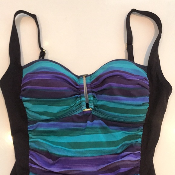 La Blanca Bathing Suit - Picture 4 of 17
